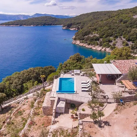 Villa Natura - Infinity Pool, Magical Nature And View, Complete Privacy - By Traveler Tourist Agency Id 2136 *
