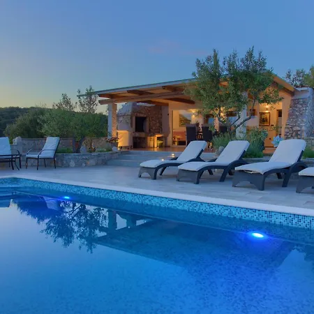Natura - Infinity Pool, Magical Nature And View, Complete Privacy - By Traveler Tourist Agency Id 2136 Krk Town