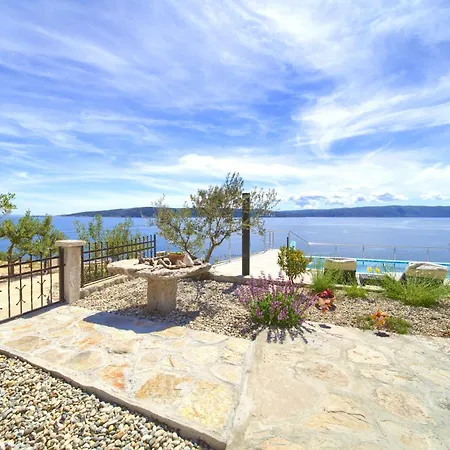 Villa Natura - Infinity Pool, Magical Nature And View, Complete Privacy - By Traveler Tourist Agency Id 2136 Krk Town