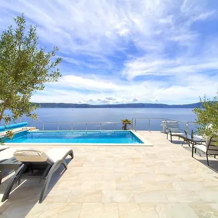 Villa Natura - Infinity Pool, Magical Nature And View, Complete Privacy - By Traveler Tourist Agency Id 2136 Krk Town