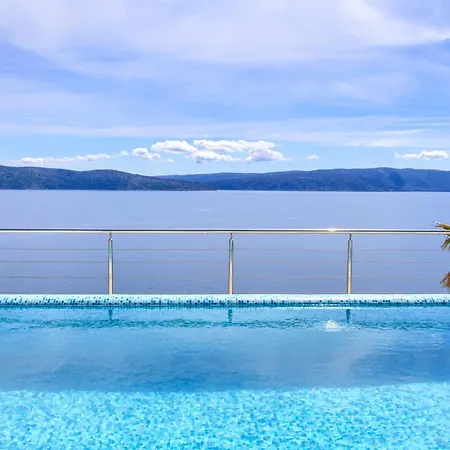 Natura - Infinity Pool, Magical Nature And View, Complete Privacy - By Traveler Tourist Agency Id 2136