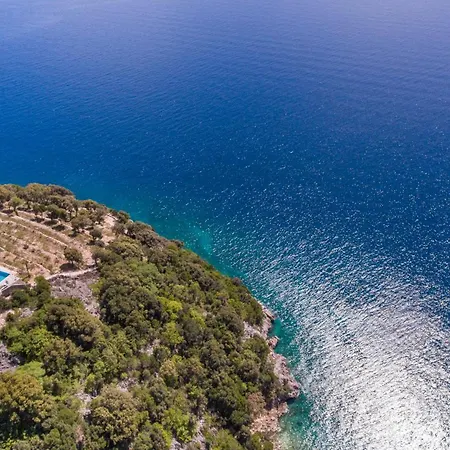 别墅 Natura - Infinity Pool, Magical Nature And View, Complete Privacy - By Traveler Tourist Agency Id 2136 *