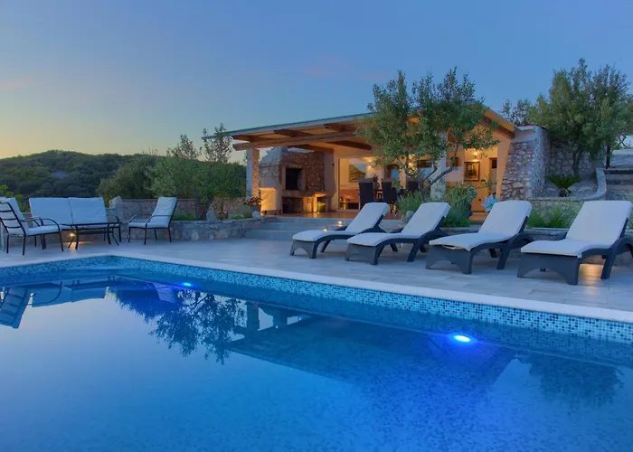 Natura - Infinity Pool, Magical Nature And View, Complete Privacy - By Traveler Tourist Agency Id 2136 Krk Town