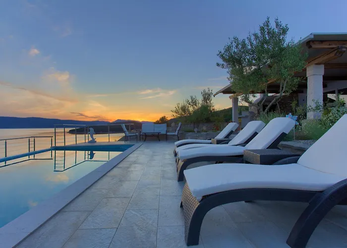 Villa Natura - Infinity Pool, Magical Nature And View, Complete Privacy - By Traveler Tourist Agency Id 2136 Krk Town
